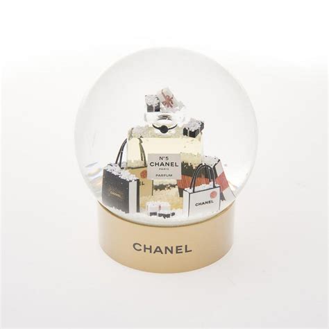 boule de neige chanel amazon|CHANEL SNOW GLOBE N°5 / CHANEL N°5 BOULE DE NEIGE.